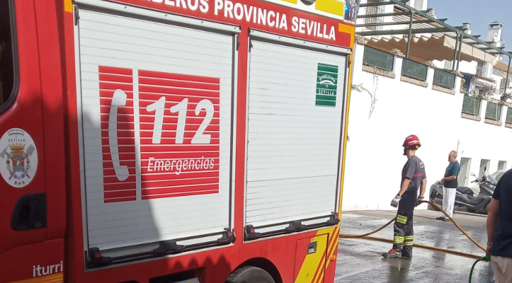 Agradecimiento a todos los vecinos que han ayudado esta mañana en el incendio