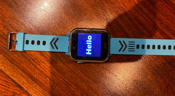 Encontrado reloj digital en la puerta 8