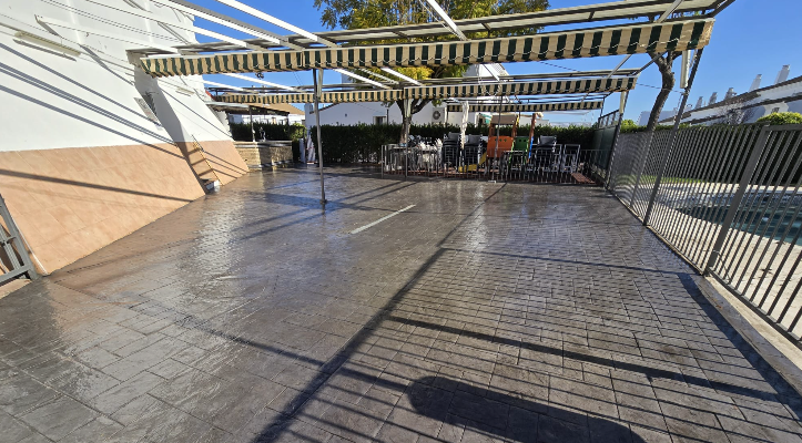 Cerrada la terraza del club por tareas de mantenimiento