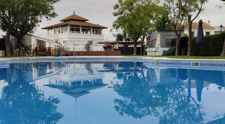 Ya está disponible la zona de baño para hoy jueves día 30