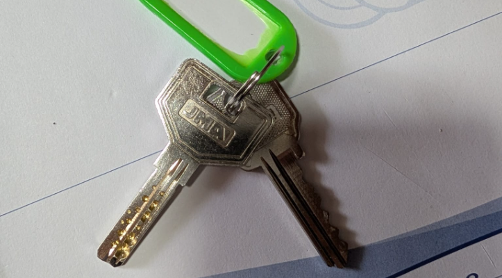 Llaves perdidas en la puerta 3